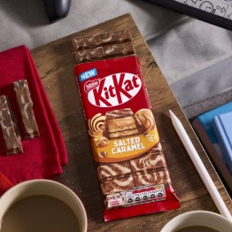 KIT KAT SALTED CARAMEL šokoladas 99 g